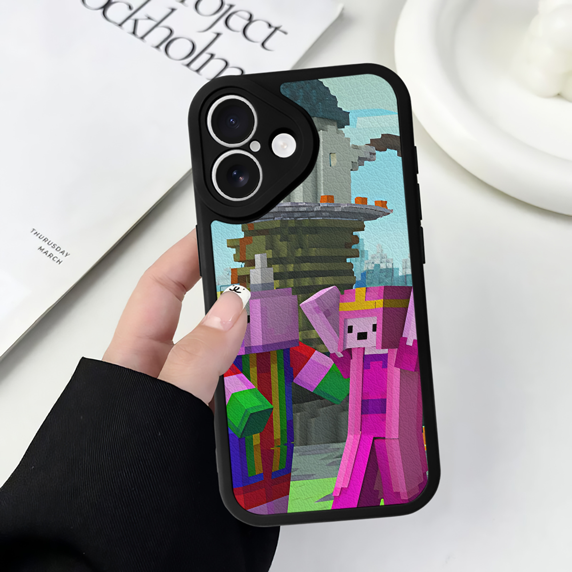 （画像用） マインクラフト ブロックの世界 Minecraft MC Block world 【iPhone 16シリーズ対応】シリコンスマホケース（レザー調） 材質：シリコン